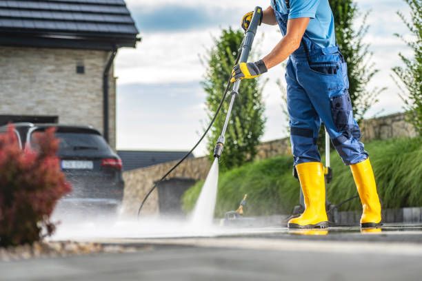 Best Sidewalk Pressure Washing  in Monroe Manor, NJ